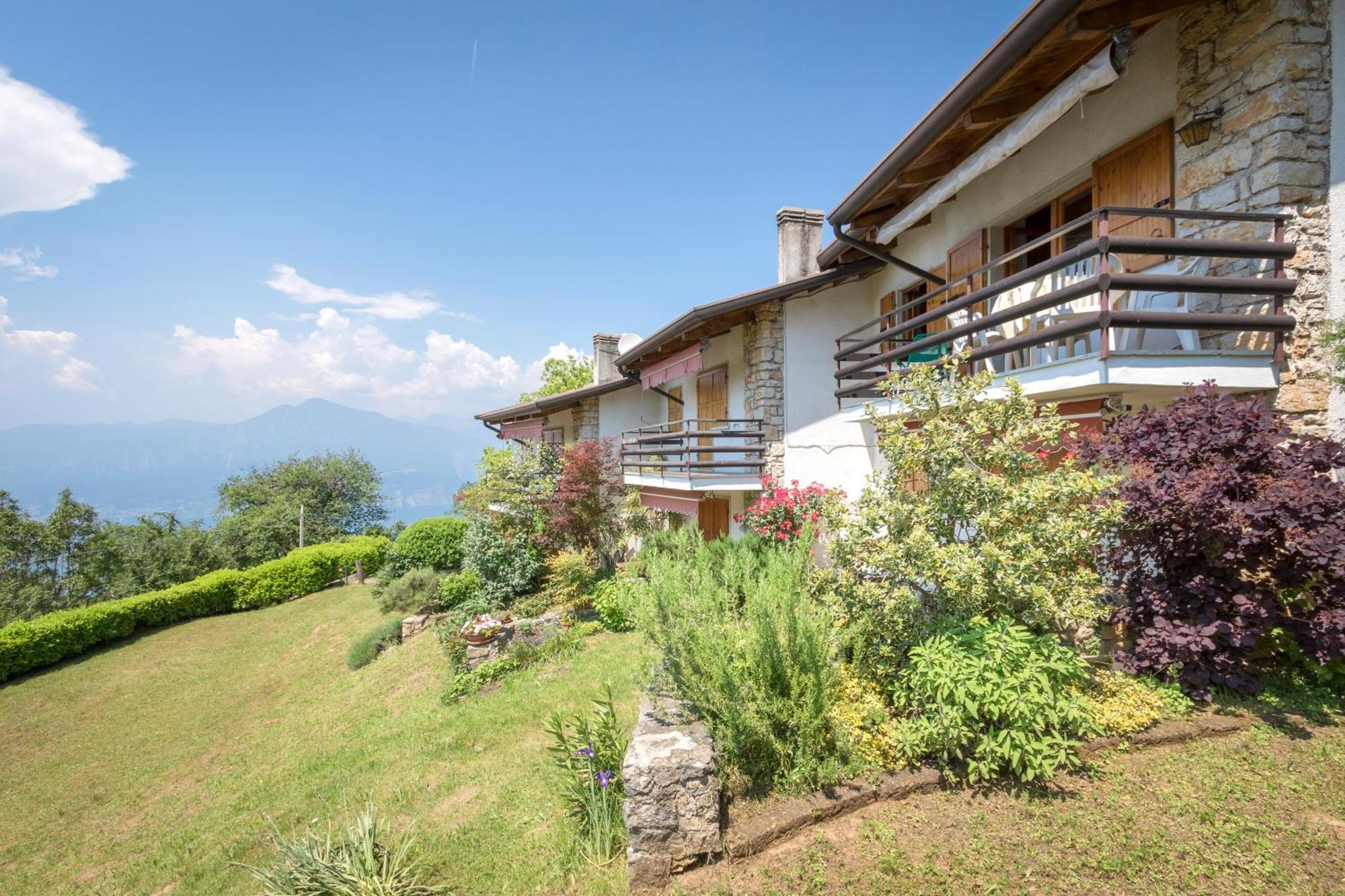 Casa Bella Vista Mit Balkon Apartman San Zeno di Montagna Kültér fotó